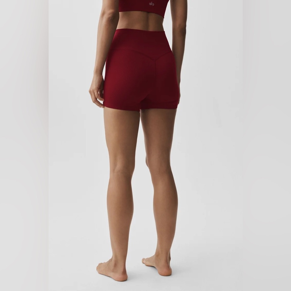 Alo Yoga 4" Seamless Modal Ribbed High-Waist Short Summer Romance Red S - Picture 3 of 7